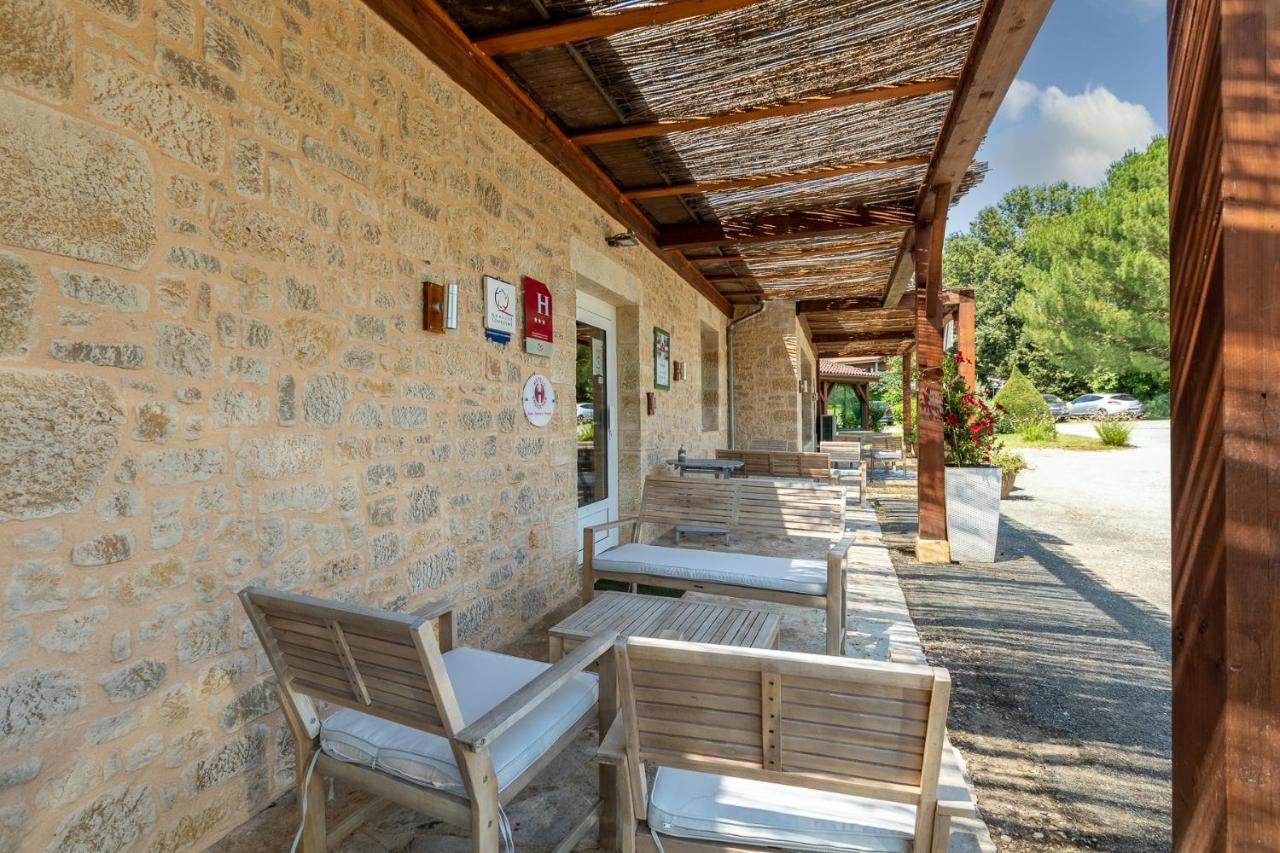 L'Oustal De Vezac Hotell Exteriör bild