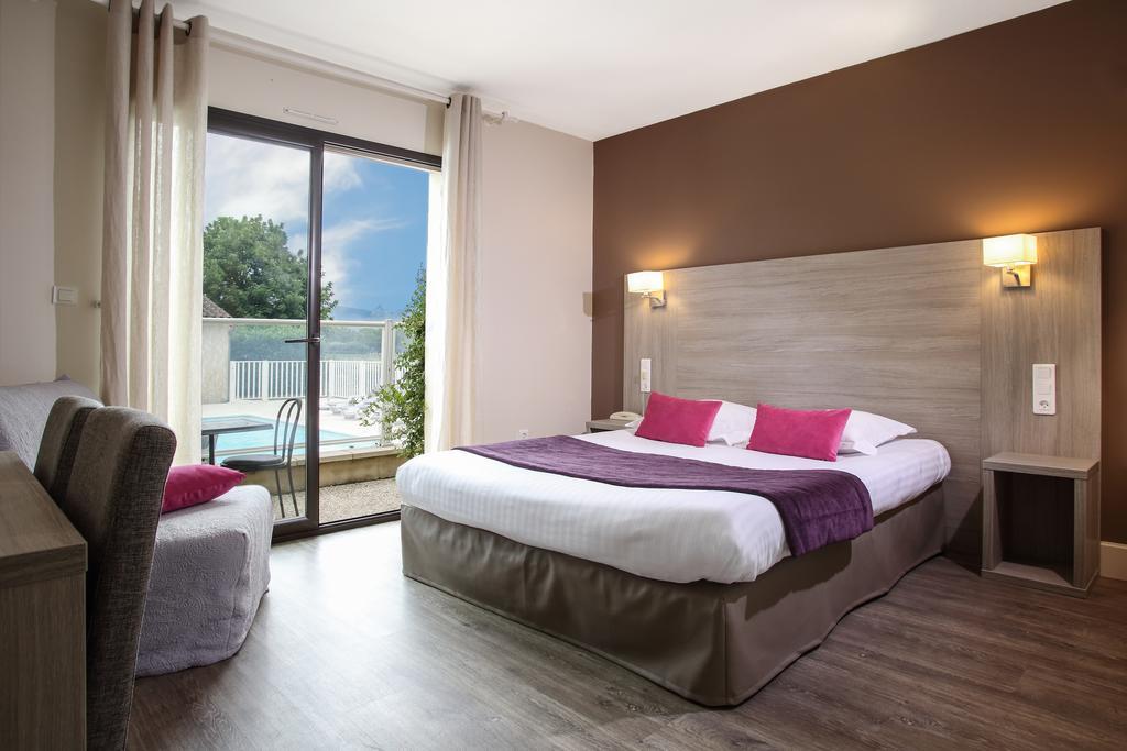 L'Oustal De Vezac Hotell Exteriör bild